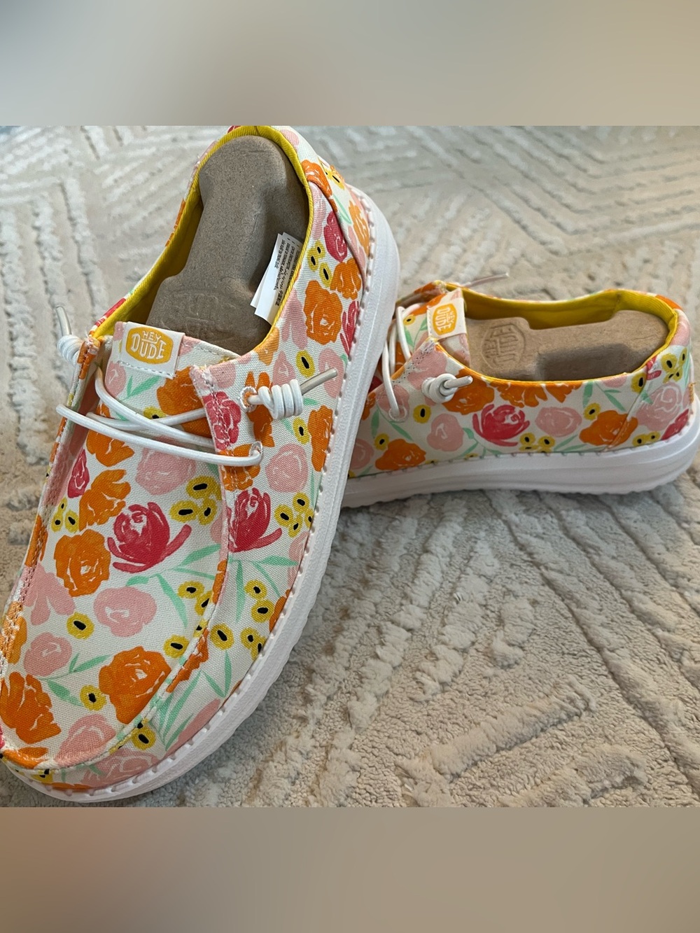 Hey Dude Wendy Watercolor Floral Sneakers (Yellow, Pink & Orange) Women’s Size 9 - Picture 3 of 7
